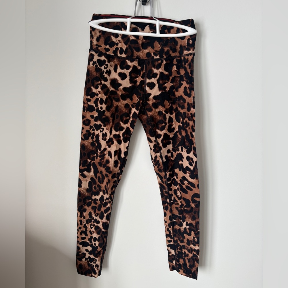 Calvin Klein leopard / cheetah active wear leggings.